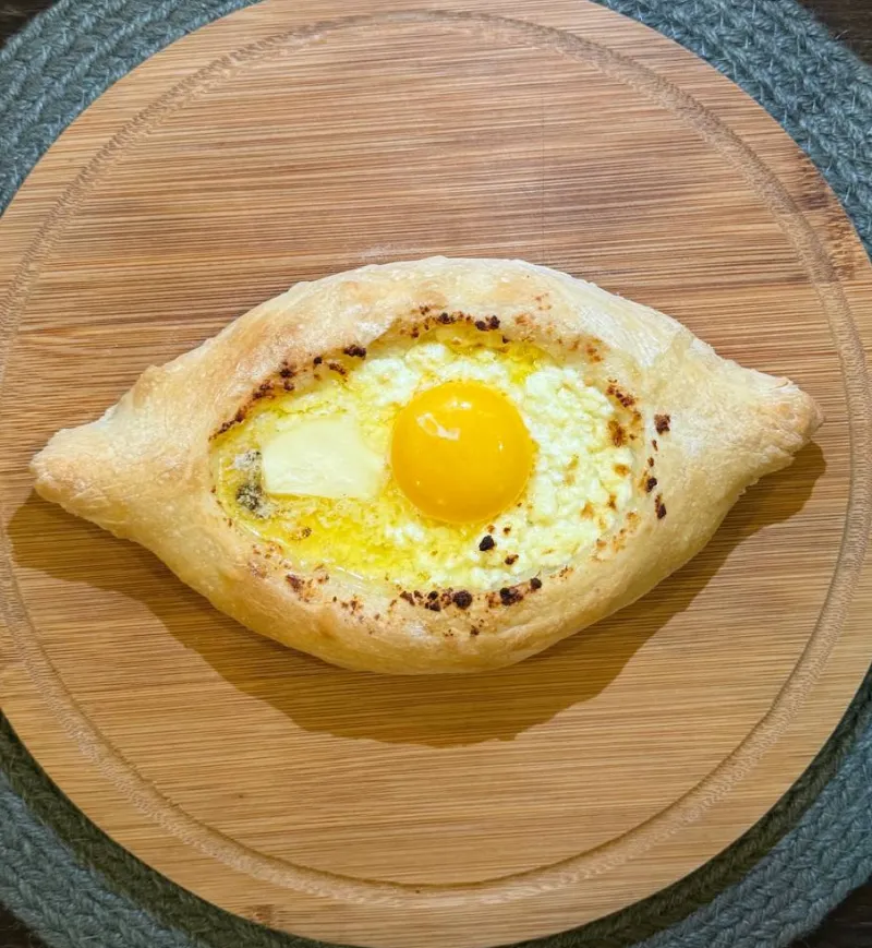 Adjarian Khachapuri